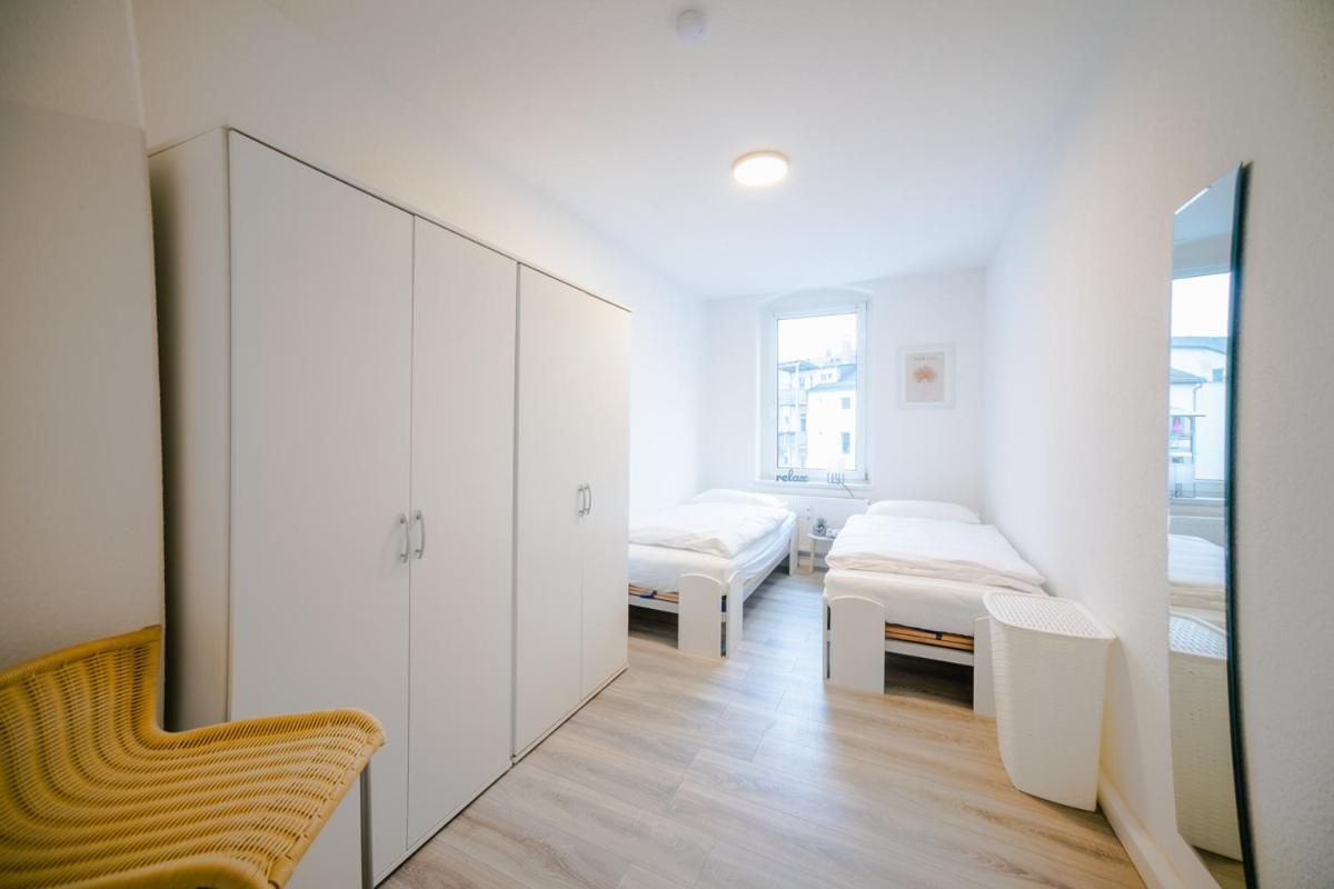 Ferienwohnung Laura In Gera Fuer Bis Zu 4 Personen - Neu Renoviert Exteriör bild