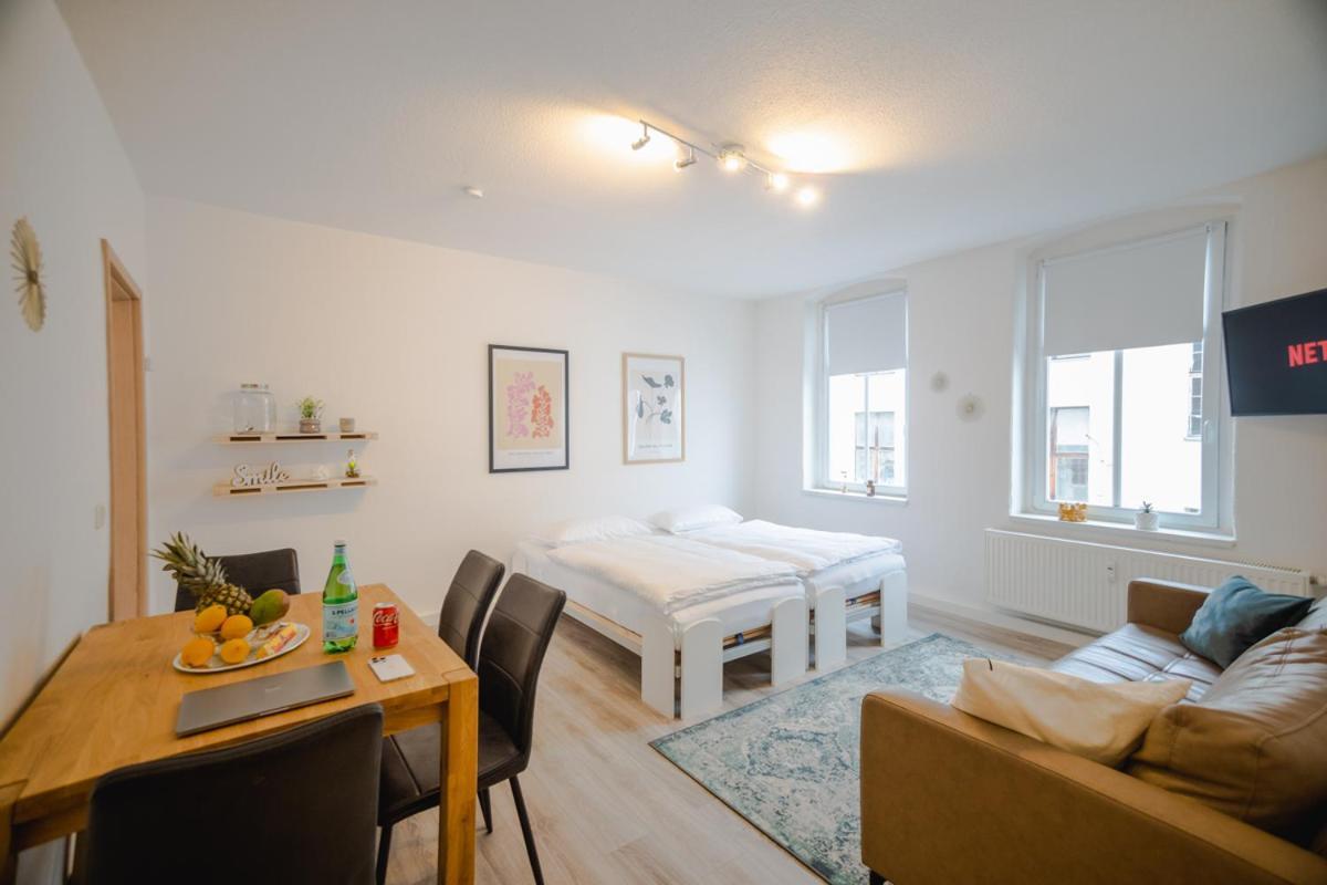 Ferienwohnung Laura In Gera Fuer Bis Zu 4 Personen - Neu Renoviert Exteriör bild