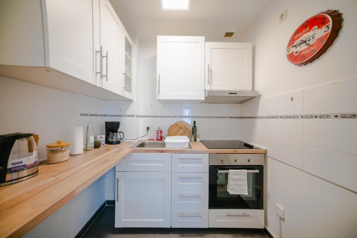 Ferienwohnung Laura In Gera Fuer Bis Zu 4 Personen - Neu Renoviert Exteriör bild