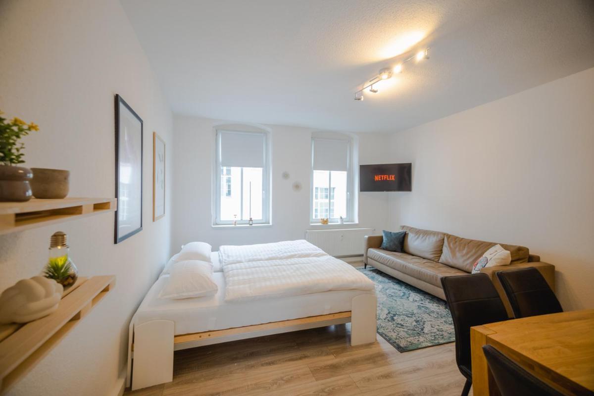Ferienwohnung Laura In Gera Fuer Bis Zu 4 Personen - Neu Renoviert Exteriör bild